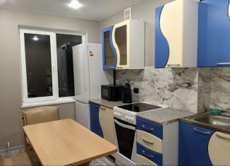 Сдается в аренду 3-ком. квартира, 60 м2, Мурманск, улица Беринга, 1