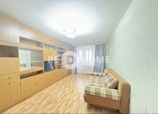 Продаю 1-комнатную квартиру, 33 м2, Пермь, улица Мильчакова, 23