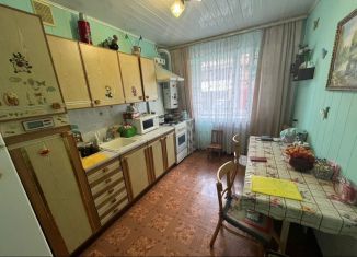 Продается трехкомнатная квартира, 70.7 м2, Беслан, улица Суворова, 3