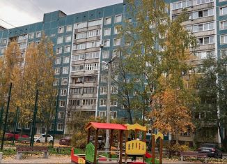 Продается 3-комнатная квартира, 58 м2, деревня Новое Девяткино, Озёрная улица, 5