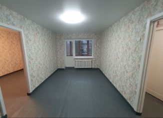 Продается двухкомнатная квартира, 43 м2, Новоуральск, улица Комарова, 6