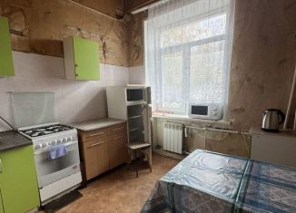 Сдаю в аренду трехкомнатную квартиру, 70 м2, Коломна, Спортивная улица, 120А