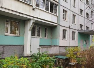 Продаю 2-ком. квартиру, 58 м2, Санкт-Петербург, Планерная улица, 41/2, метро Старая Деревня