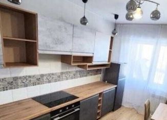 Продаю 3-ком. квартиру, 60 м2, Новокузнецк, Транспортная улица, 127