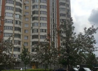 Трехкомнатная квартира в аренду, 76 м2, Москва, Озёрная улица, 2к1, метро Раменки