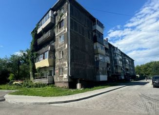 Продаю двухкомнатную квартиру, 47.8 м2, Горно-Алтайск, улица Строителей, 4