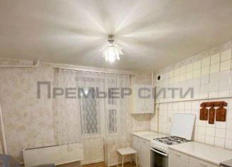 Продам 1-ком. квартиру, 36 м2, Калужская область, улица Тельмана, 10