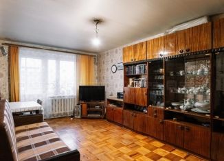 Продажа 3-ком. квартиры, 63.5 м2, Зеленодольск, улица Ленина, 2А