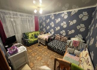 2-комнатная квартира на продажу, 46.5 м2, поселок городского типа Алексеевское, Комсомольская улица, 39