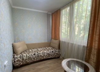 Сдается 1-комнатная квартира, 32 м2, Краснодарский край, улица Макаренко, 9