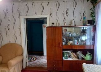 Продается 2-комнатная квартира, 37 м2, село Михайловское, улица Ленина, 64