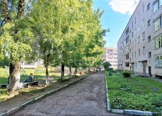 Продается 1-комнатная квартира, 32.7 м2, посёлок городского типа Изоплит, Пионерская улица, 8