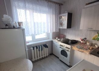 Продается 2-ком. квартира, 46 м2, Свирск, Комсомольская улица, 1/А