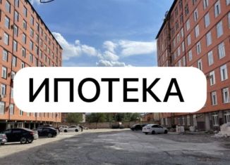 Продаю 2-комнатную квартиру, 86 м2, Хасавюрт, улица Победы, 116