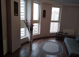 Сдается 2-комнатная квартира, 90 м2, Краснодарский край, проспект Ленина, 91А