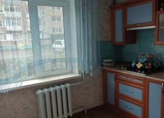 Продам двухкомнатную квартиру, 36.2 м2, Череповец, улица Краснодонцев, 58