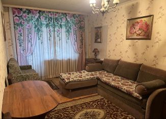 Сдается 2-ком. квартира, 46 м2, Химки, улица Пожарского, 2