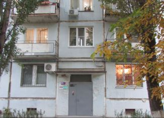 Продажа двухкомнатной квартиры, 50 м2, Черкесск, улица Космонавтов, 21