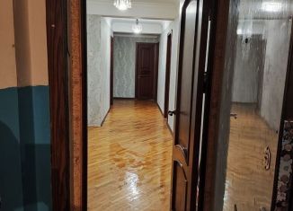Пятикомнатная квартира в аренду, 100 м2, Махачкала, проспект Насрутдинова, 22А