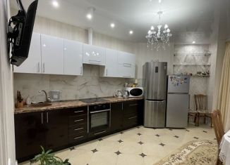 Продается двухкомнатная квартира, 73.7 м2, Волгоградская область, Университетский проспект, 57