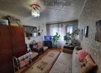 Продается 1-ком. квартира, 30 м2, Бузулук, 1-й микрорайон, 13