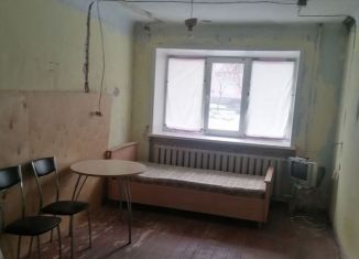 Продается 1-ком. квартира, 32 м2, Асбест, Ленинградская улица, 12/2