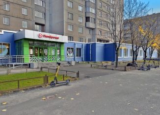 Сдаю в аренду торговую площадь, 25.6 м2, Санкт-Петербург, проспект Культуры, 25к4, метро Проспект Просвещения