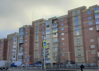 Продажа трехкомнатной квартиры, 72.4 м2, Омская область, улица Ватутина, 33