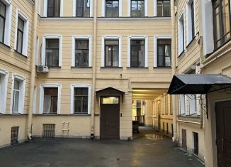 Продажа 2-комнатной квартиры, 43 м2, Санкт-Петербург, Сапёрный переулок, 4, метро Чернышевская