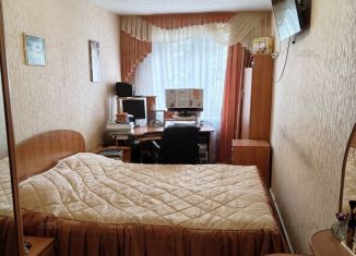 Продаю 3-ком. квартиру, 57.1 м2, Калуга, улица Маршала Жукова, 48