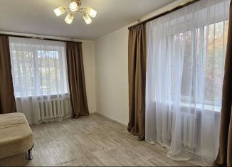 Сдаю 2-ком. квартиру, 50 м2, Кисловодск, Зеркальный переулок, 12