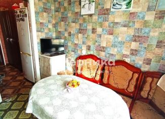 Продам 2-ком. квартиру, 48 м2, Шахты, Аксайская улица, 6