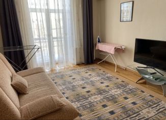 Сдам в аренду 3-ком. квартиру, 80 м2, Березники, улица Гагарина, 1