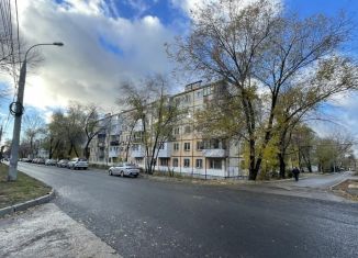 Продаю 2-ком. квартиру, 44 м2, Самара, метро Гагаринская, улица Дзержинского, 3