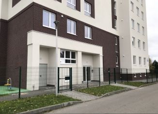 Продам 2-ком. квартиру, 75.3 м2, Калининград