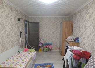 Продается 2-ком. квартира, 38.1 м2, Пермский край, улица Парижской Коммуны, 18