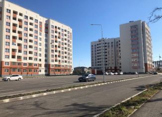 Продаю 1-ком. квартиру, 40 м2, Севастополь, улица Горпищенко, 127к8