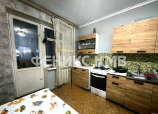 Продам 2-ком. квартиру, 54 м2, Пятигорск, Ессентукская улица, 74