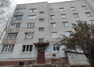 Продам 3-комнатную квартиру, 65 м2, Йошкар-Ола, Красноармейская улица, 12