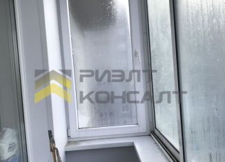 Трехкомнатная квартира на продажу, 48.8 м2, Омск, Кировский округ, Волгоградская улица, 24А