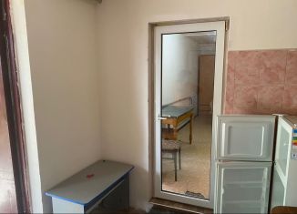 Сдам 1-ком. квартиру, 40 м2, Владикавказ, Бородинская улица, 26