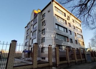 Продается двухкомнатная квартира, 68 м2, Элиста, улица Юрия Гагарина, 15