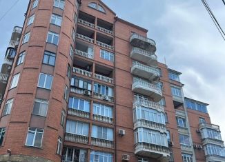 Продажа 1-ком. квартиры, 80 м2, Махачкала, улица Даниялова, 10