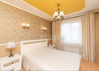 Продам трехкомнатную квартиру, 90 м2, Курган, улица Карельцева, 117