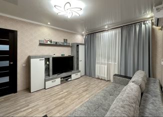 Продажа 2-ком. квартиры, 49 м2, Волгодонск, улица Энтузиастов, 28