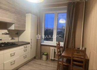 Продам 2-ком. квартиру, 60 м2, Москва, улица Кравченко, 12, метро Новаторская