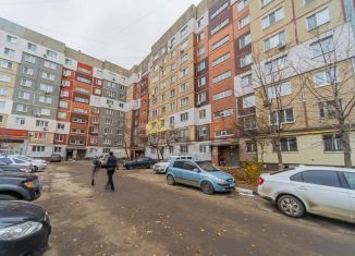 Продажа 3-ком. квартиры, 64.3 м2, Саратов, улица имени К.Г. Уфимцева, 2