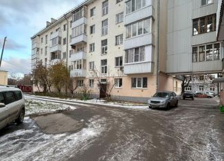 Продам двухкомнатную квартиру, 43.2 м2, Уфа, Кировский район, улица Аксакова, 43