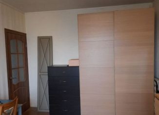 Продам 1-ком. квартиру, 33 м2, Москва, улица Красного Маяка, 4к2, метро Академика Янгеля