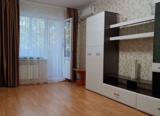 Сдается 2-комнатная квартира, 45 м2, Керчь, улица Орджоникидзе, 120